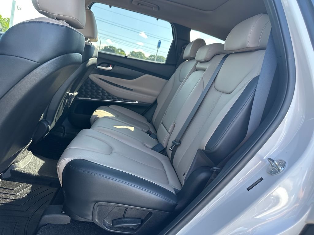Used 2023 White Hyundai SEL image 16