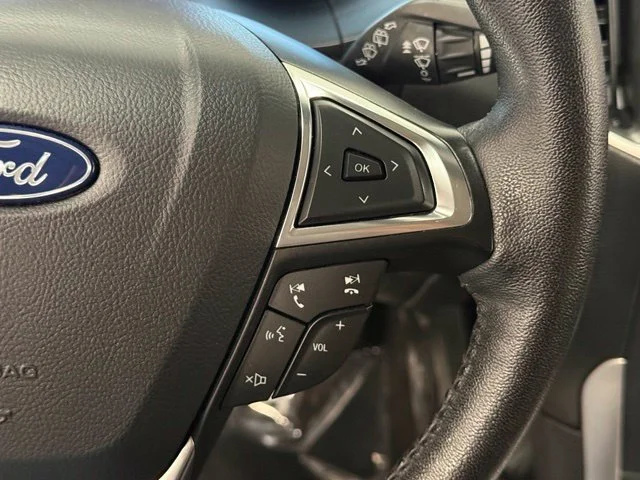Used 2024 Silver Ford SEL image 13
