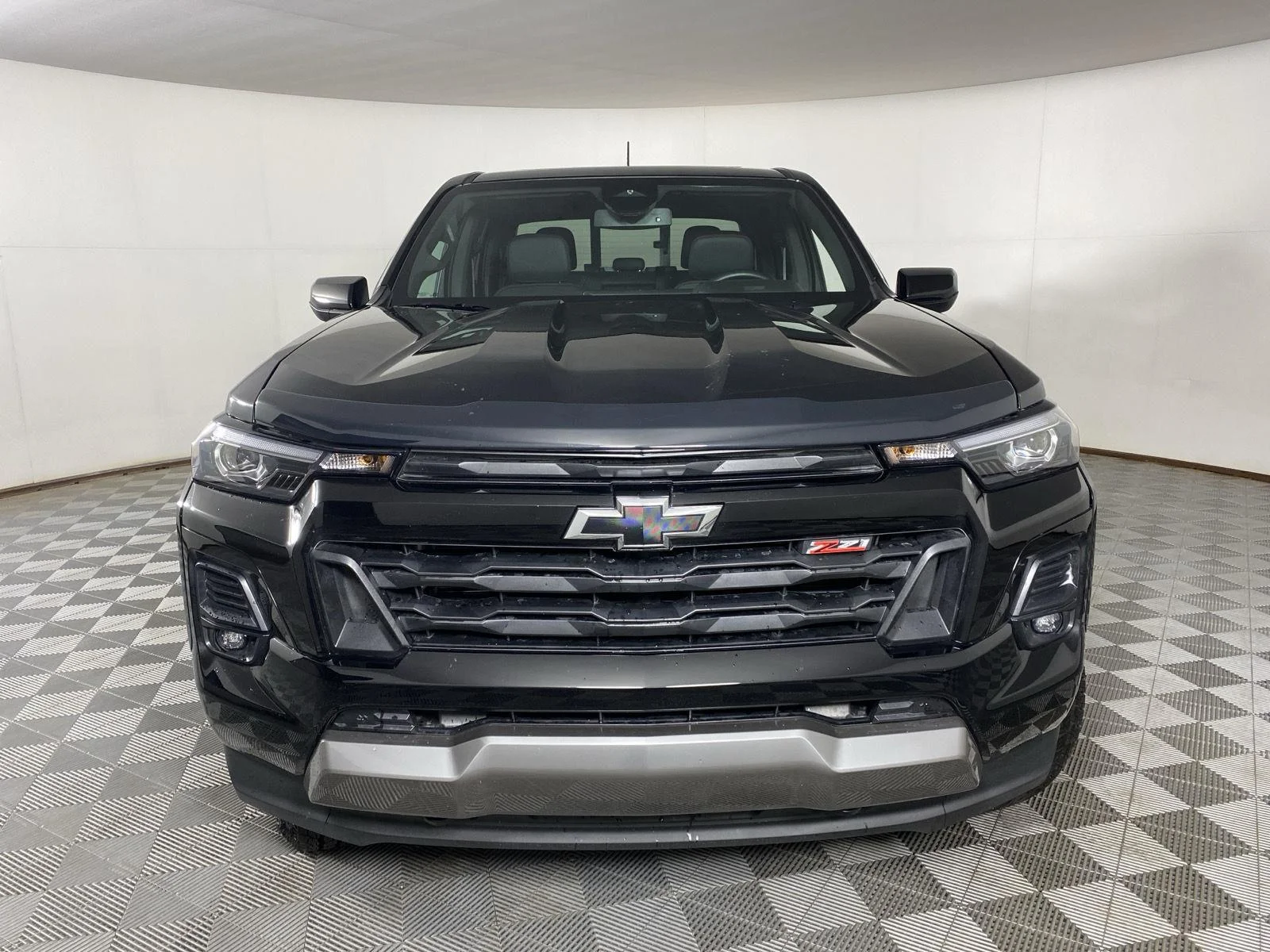 Used 2026 Black Chevrolet 4WD Z71 image 5