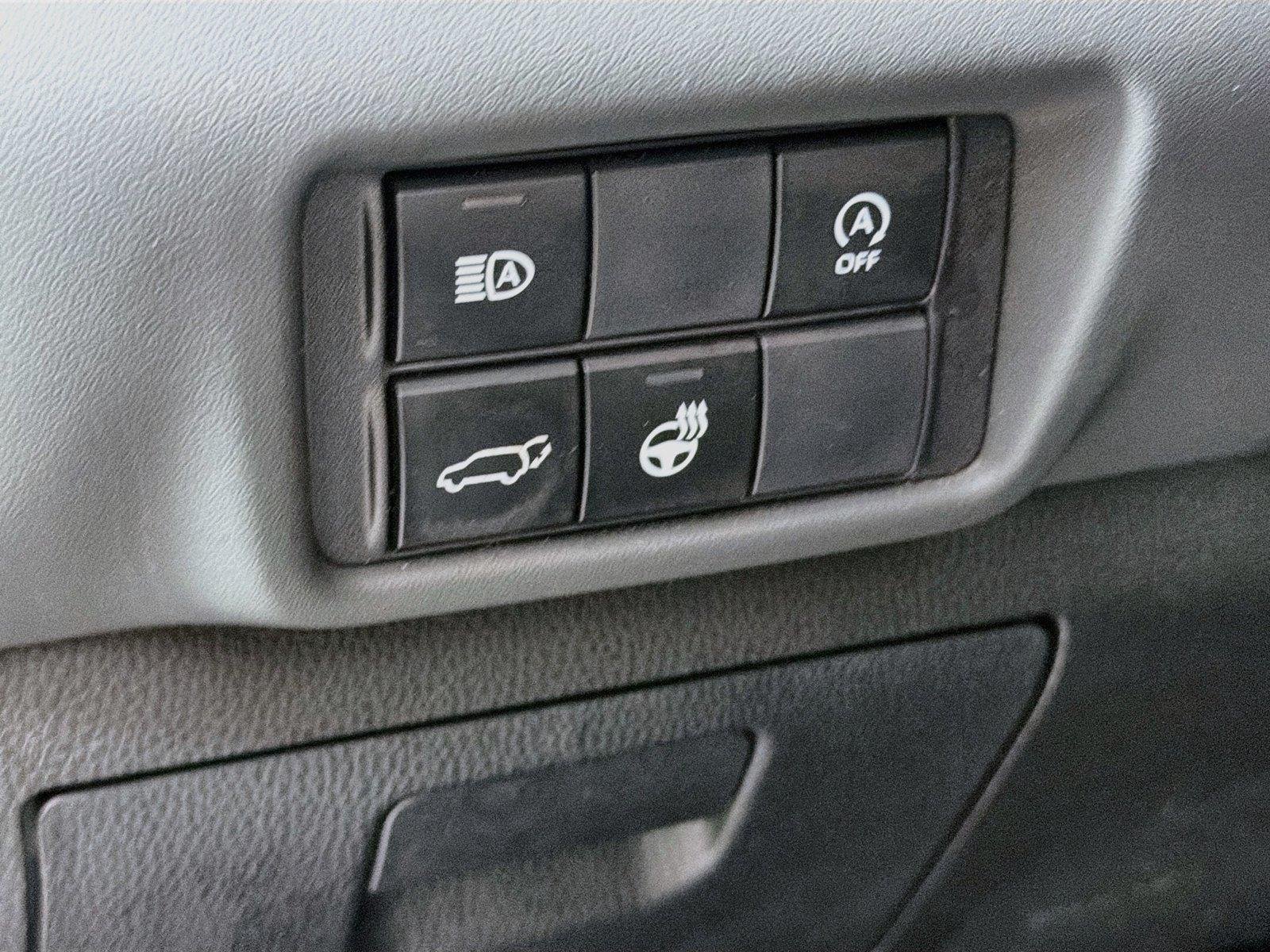 Used 2024 Wind Chill Pearl Toyota Limited image 10