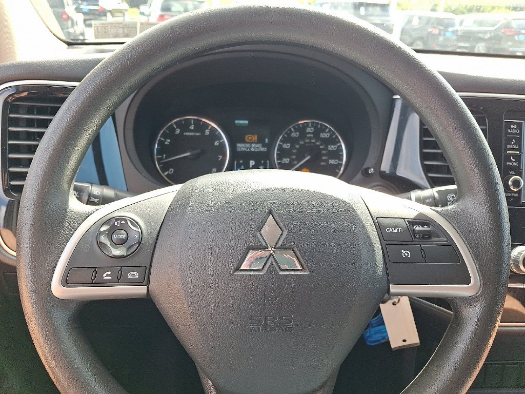 Used 2020 Silver Mitsubishi ES image 21