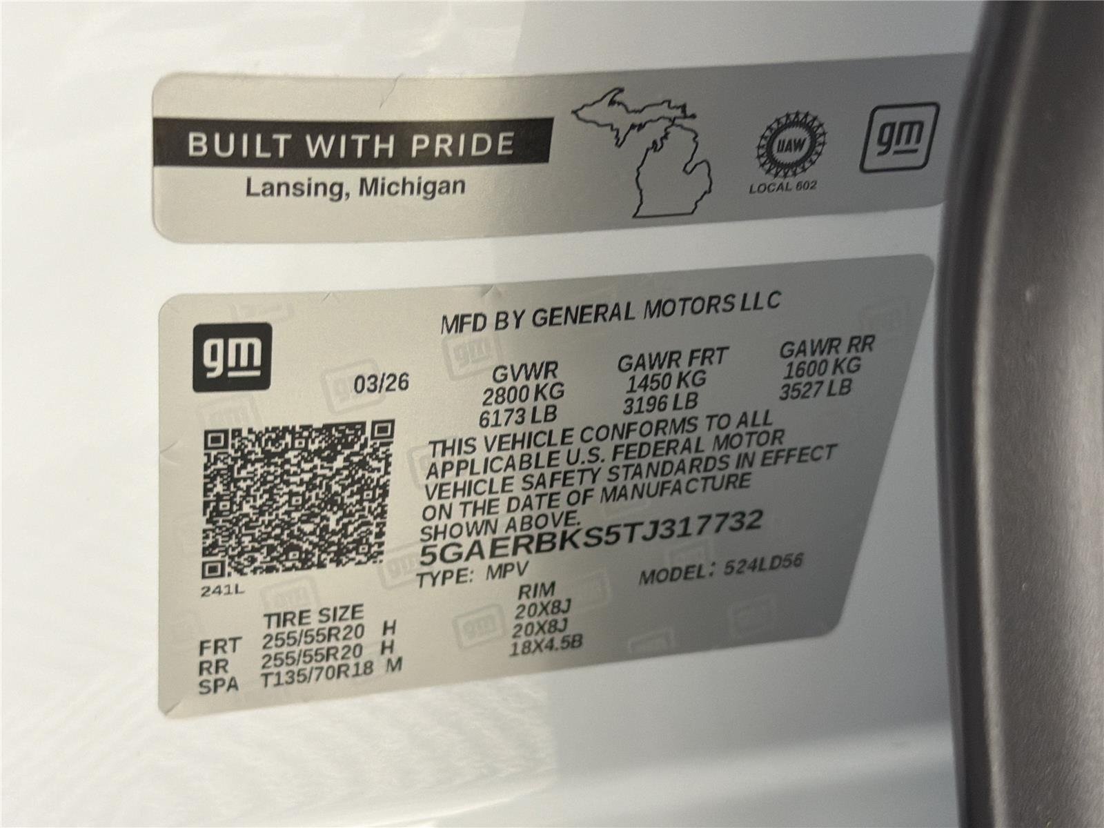 New 2026 Iridescent White Tricoat Buick Sport Touring image 36
