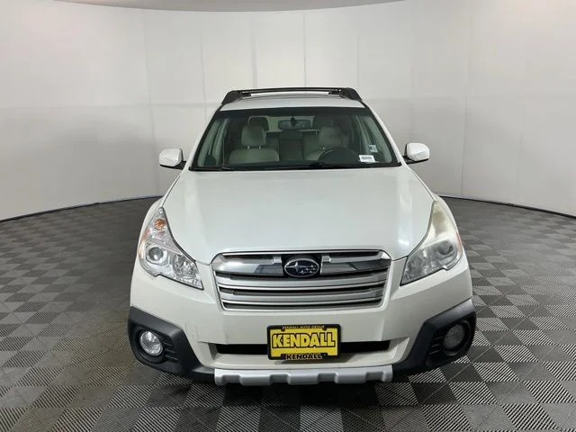 Used 2014 White Subaru 2.5i image 2