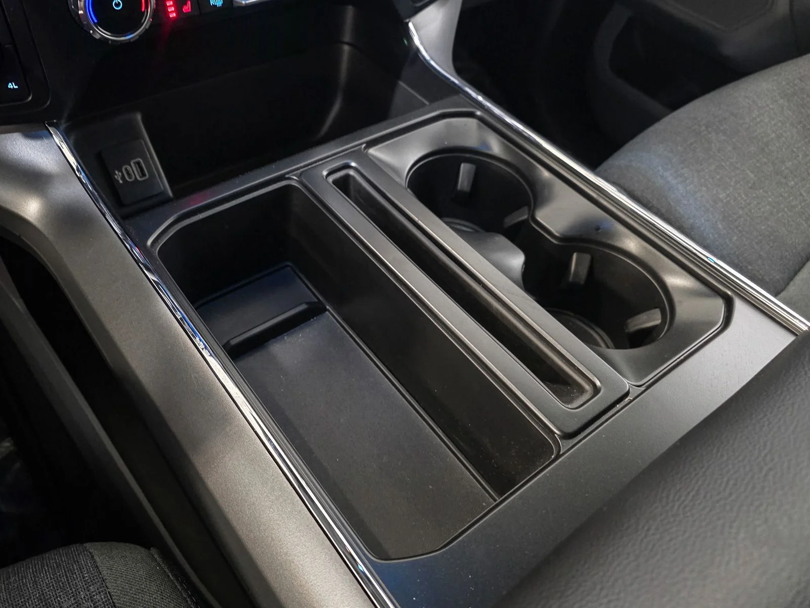 2025 Ford F-150 XLT - Photo 35
