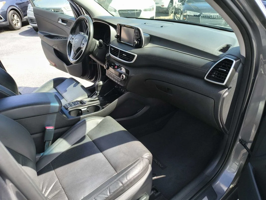 Used 2021  Hyundai Limited image 14