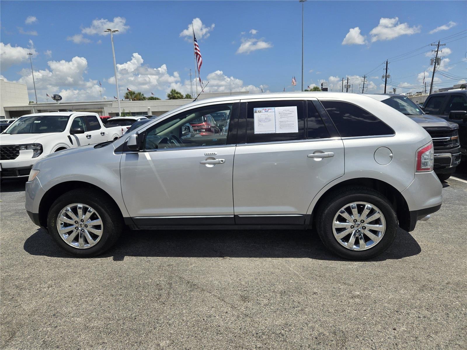 Used 2010 Ingot Silver Metallic Ford Limited image 5