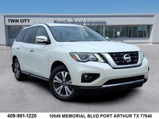 2020 Nissan Pathfinder SV