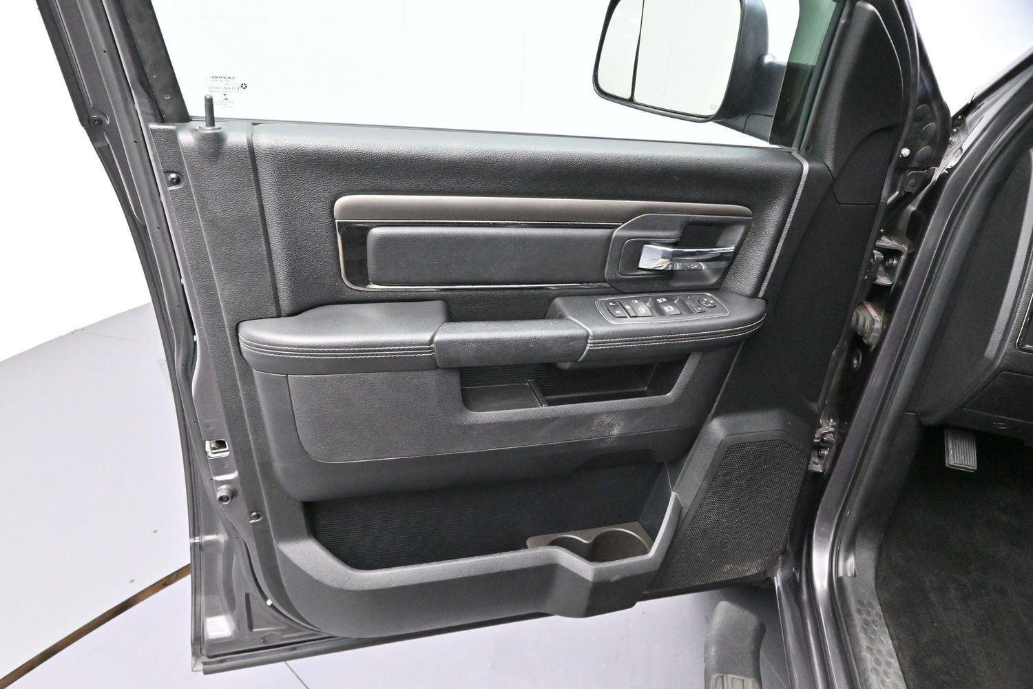 Used 2017 Granite Crystal Metallic Clearcoat Ram Sport image 9