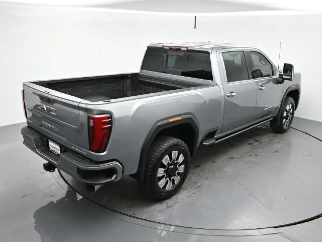 Used 2025 Sterling Metallic GMC Denali image 36