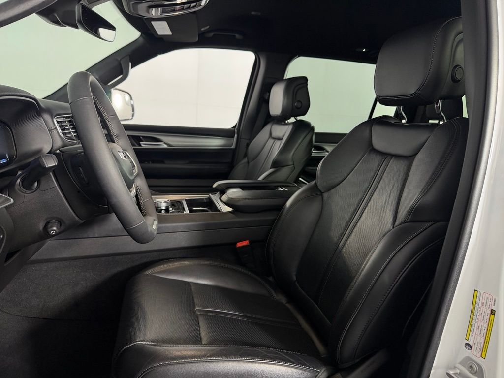 Certified Used 2025 White Jeep Base image 23