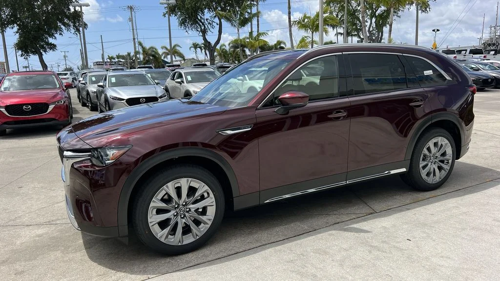 2025 Mazda CX-90 Premium Plus Package - Photo 10