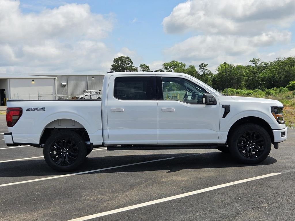 New 2026 Oxford White Ford XLT image 10