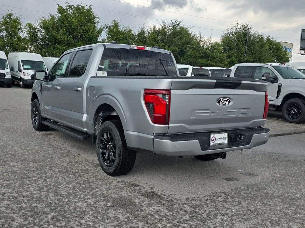 New 2026 Iconic Silver Metallic Ford XLT image 5