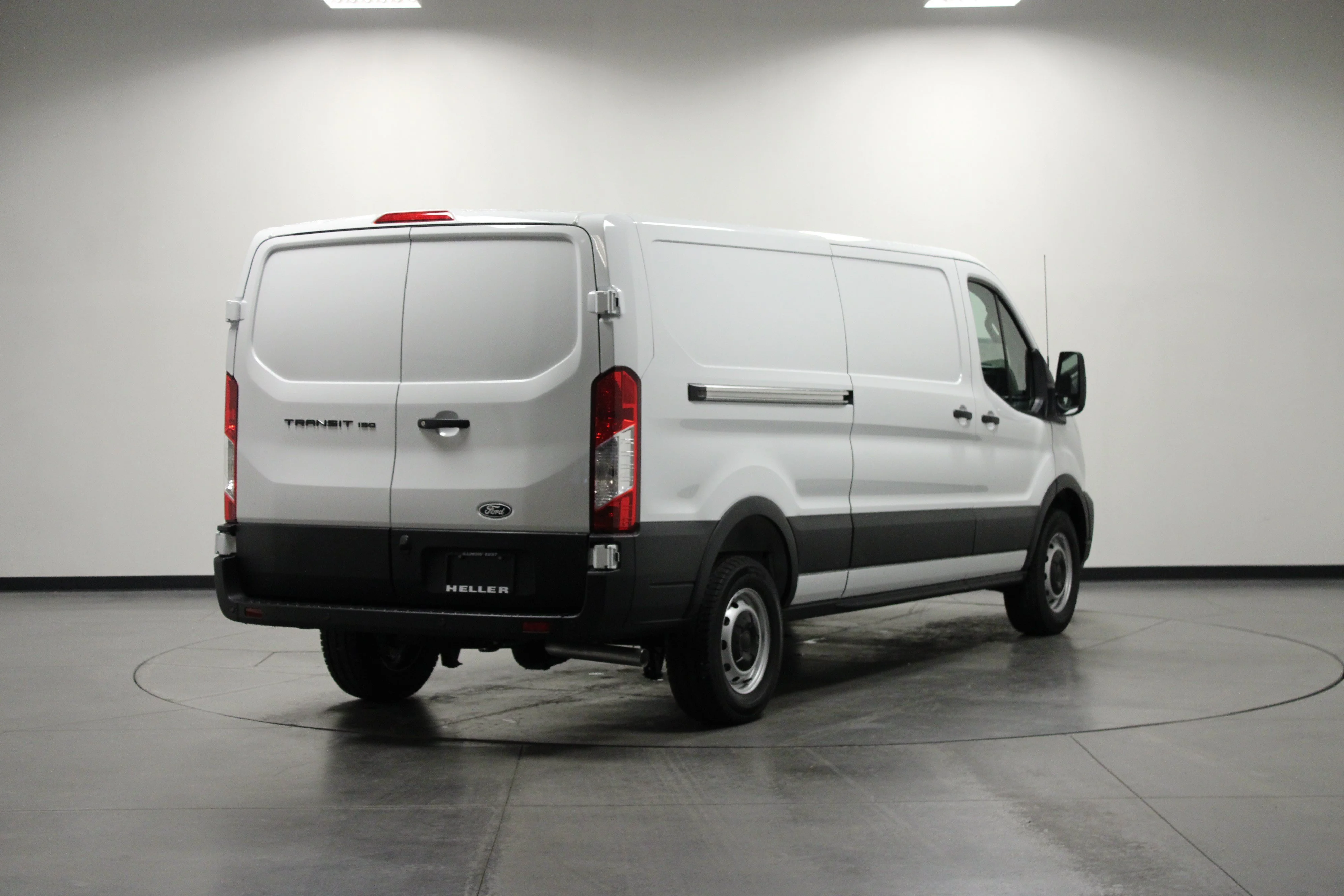 New 2026 Oxford White Ford Cargo Van image 4