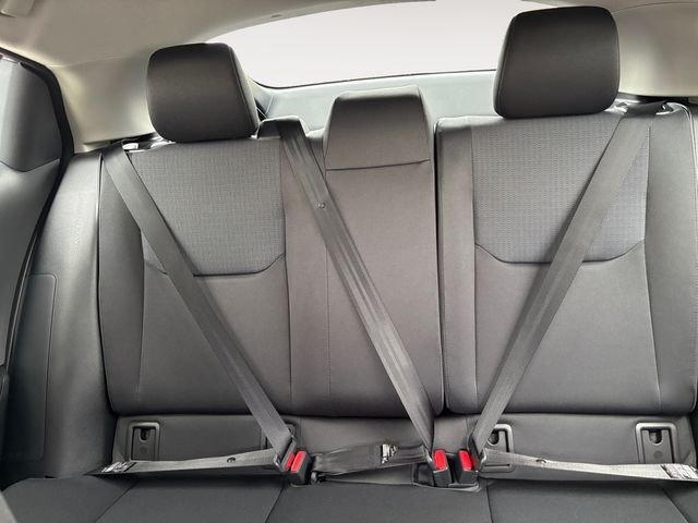 2026 Toyota Prius LE - Photo 13