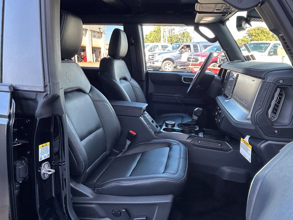 New 2026 Shadow Black Ford Outer Banks® image 30