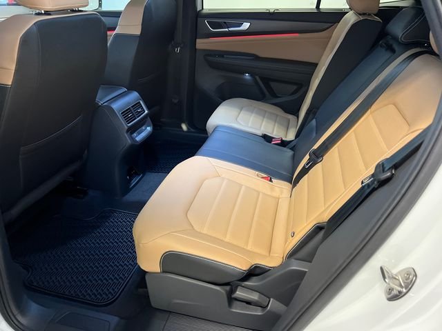 New 2026 White Volkswagen 2.0T SEL R-Line Black image 10
