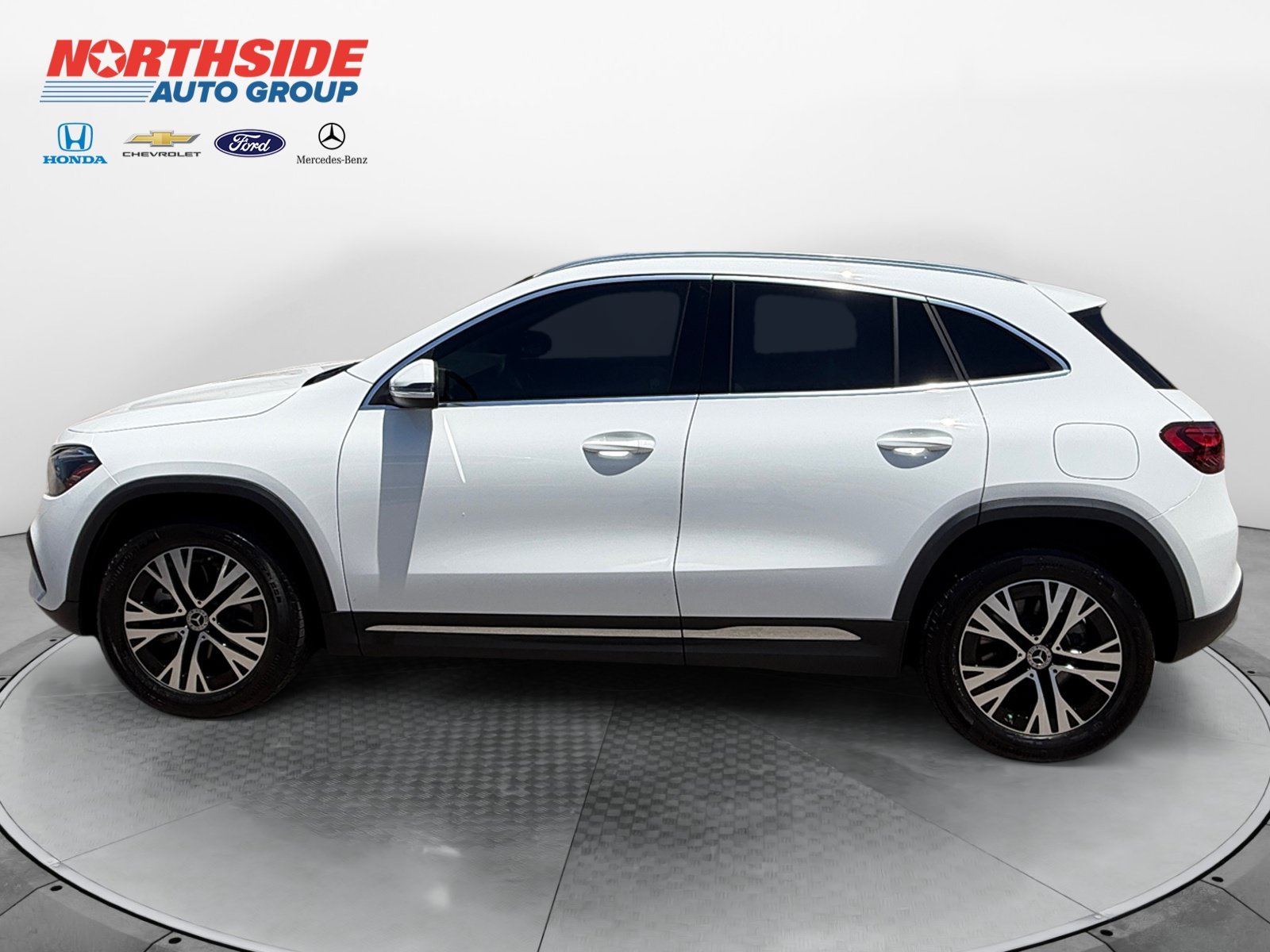 Certified Used 2026 Polar White Mercedes-Benz GLA 250 image 4