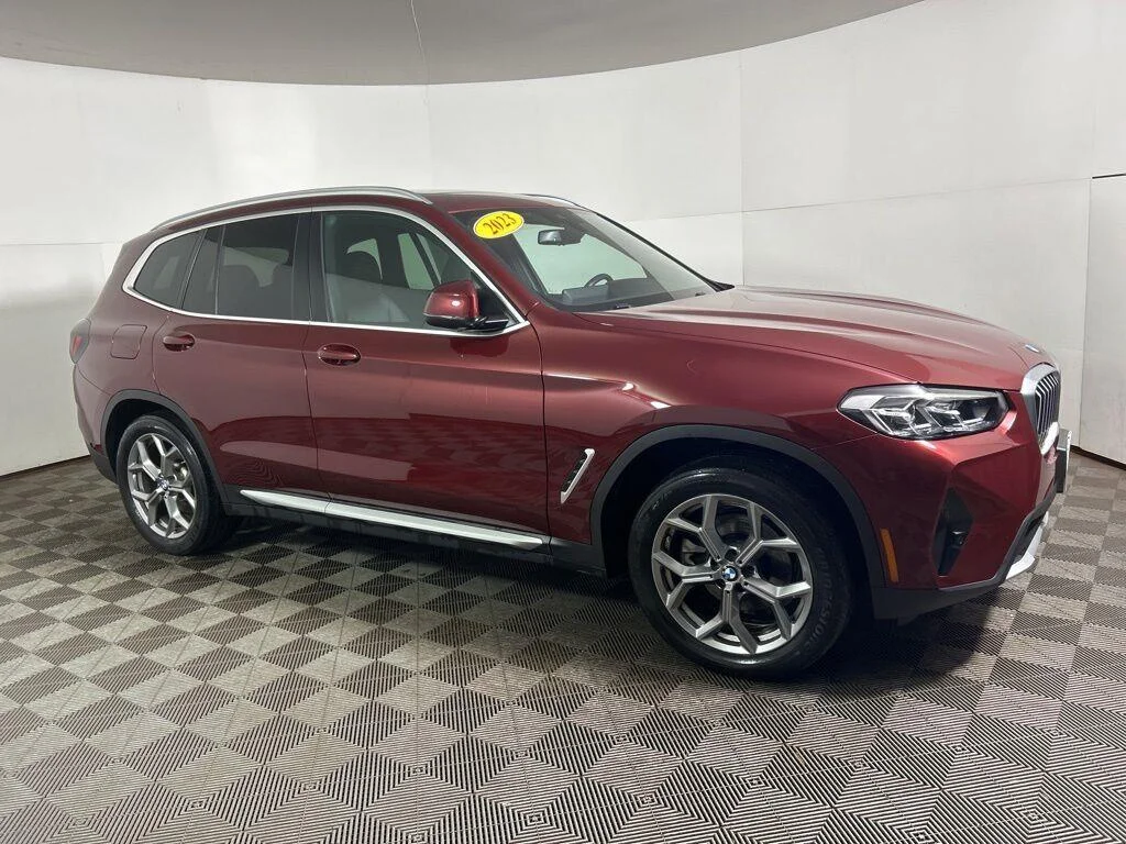 Used 2023 Aventurin Red Metallic BMW xDrive30i image 6