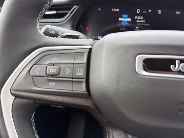 New 2026 Gray Jeep Altitude image 21