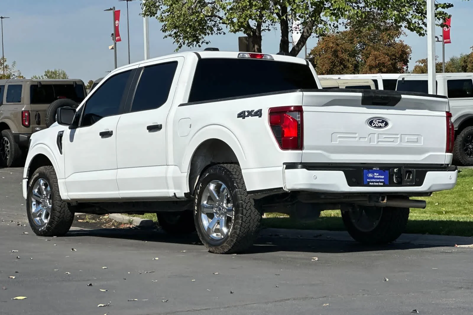 Certified Used 2024 Oxford White Clearcoat Ford STX image 6