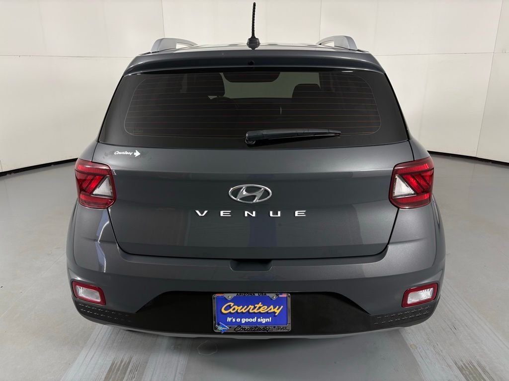 Used 2025 Gray Hyundai SEL image 6