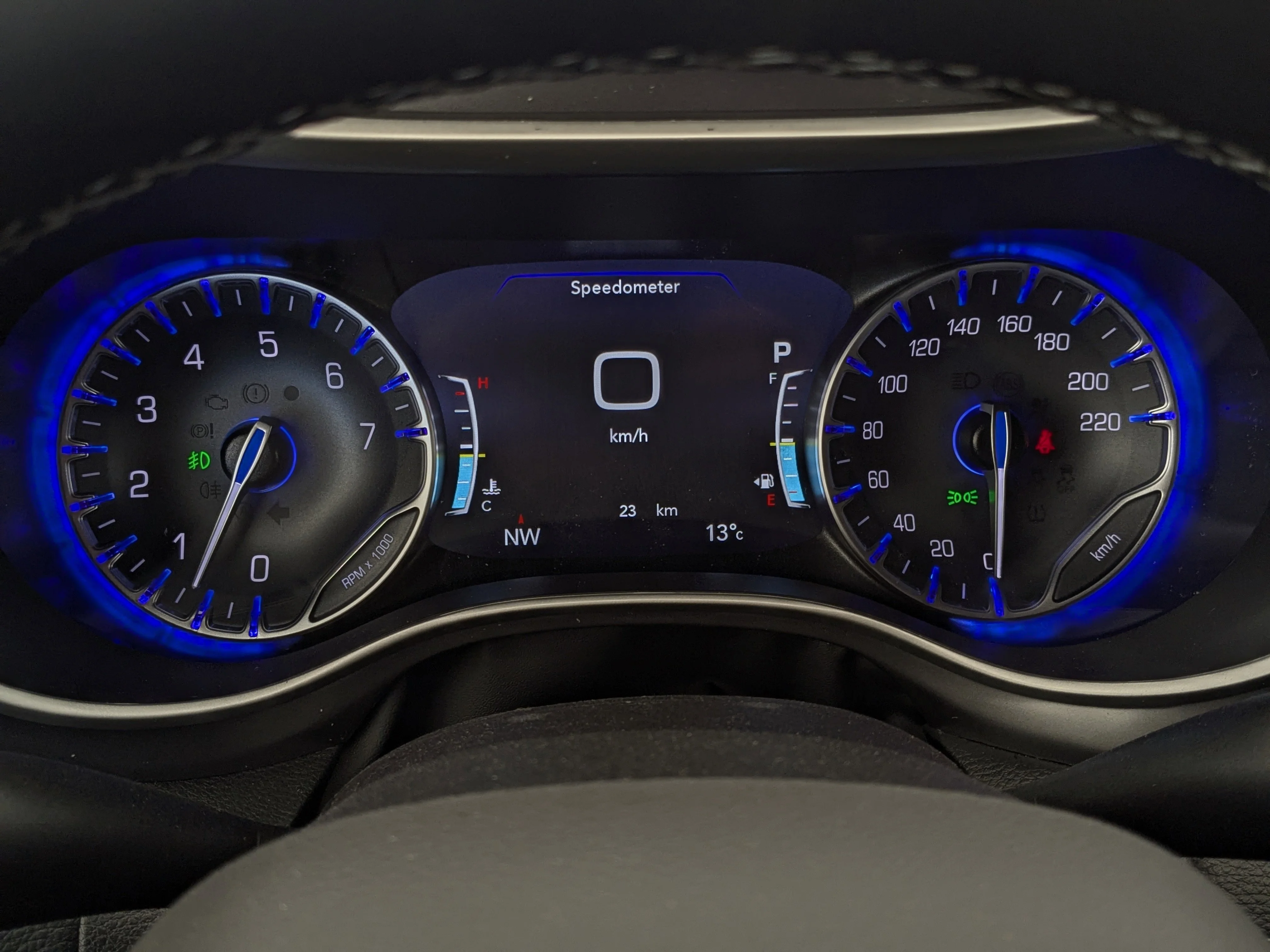 New 2026 Black Chrysler Select - - 360 Camera - FAV Edition - Power Liftgate - Remote Start & tons more! image 18