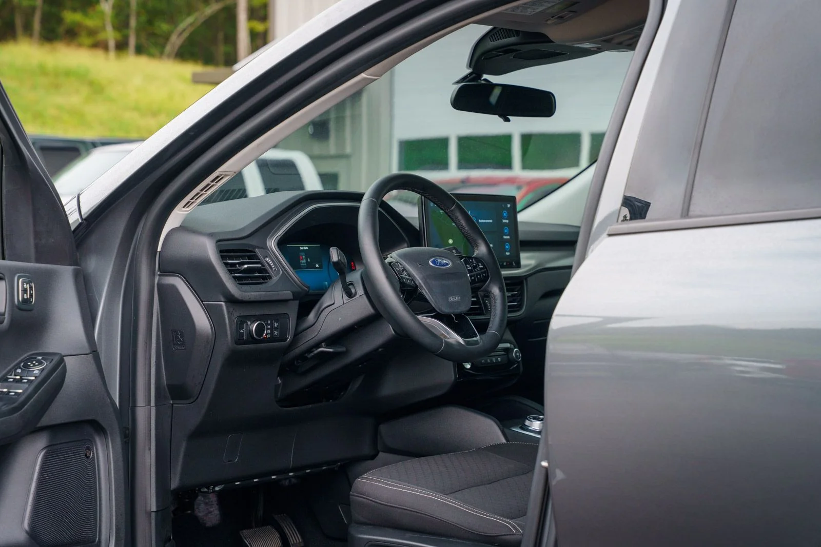 Used 2023 Gray Ford Active image 18