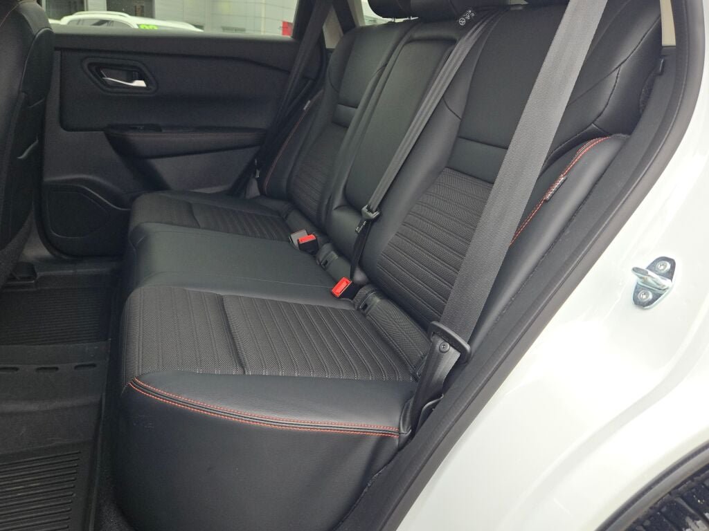 Certified Used 2025 White Nissan Rock Creek image 18