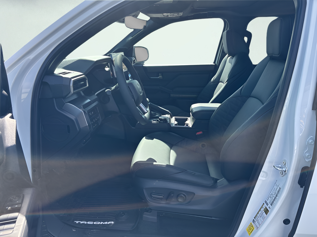 2026 Toyota Tacoma TRD Off Road - Photo 9