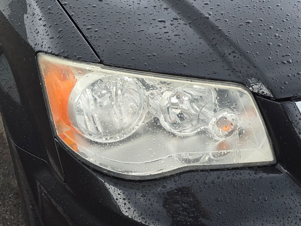 Used 2013 Black Chrysler Touring-L image 14