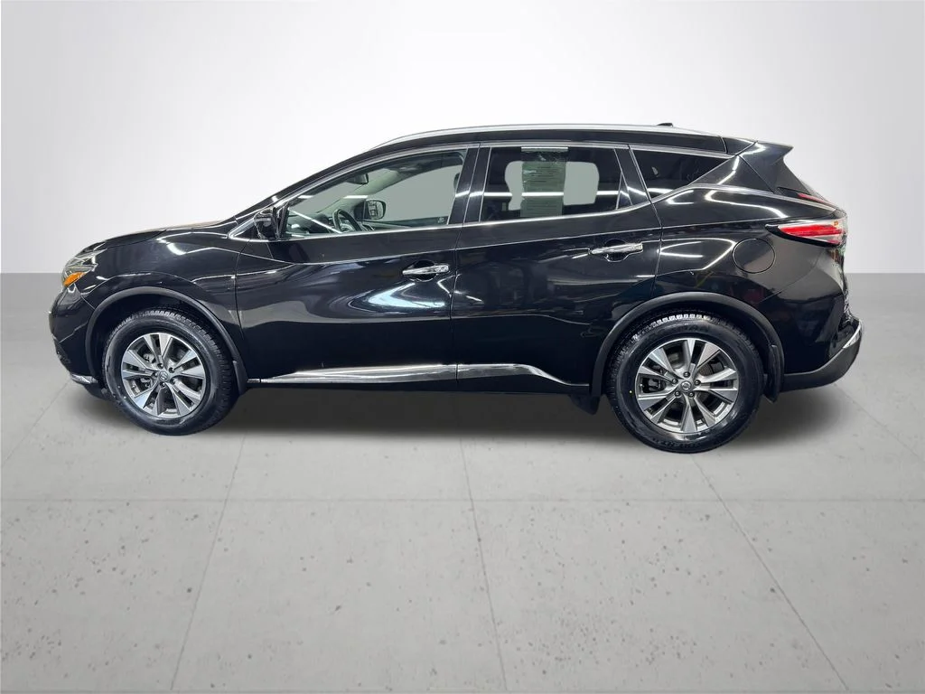 Used 2018 Black Nissan SL image 3
