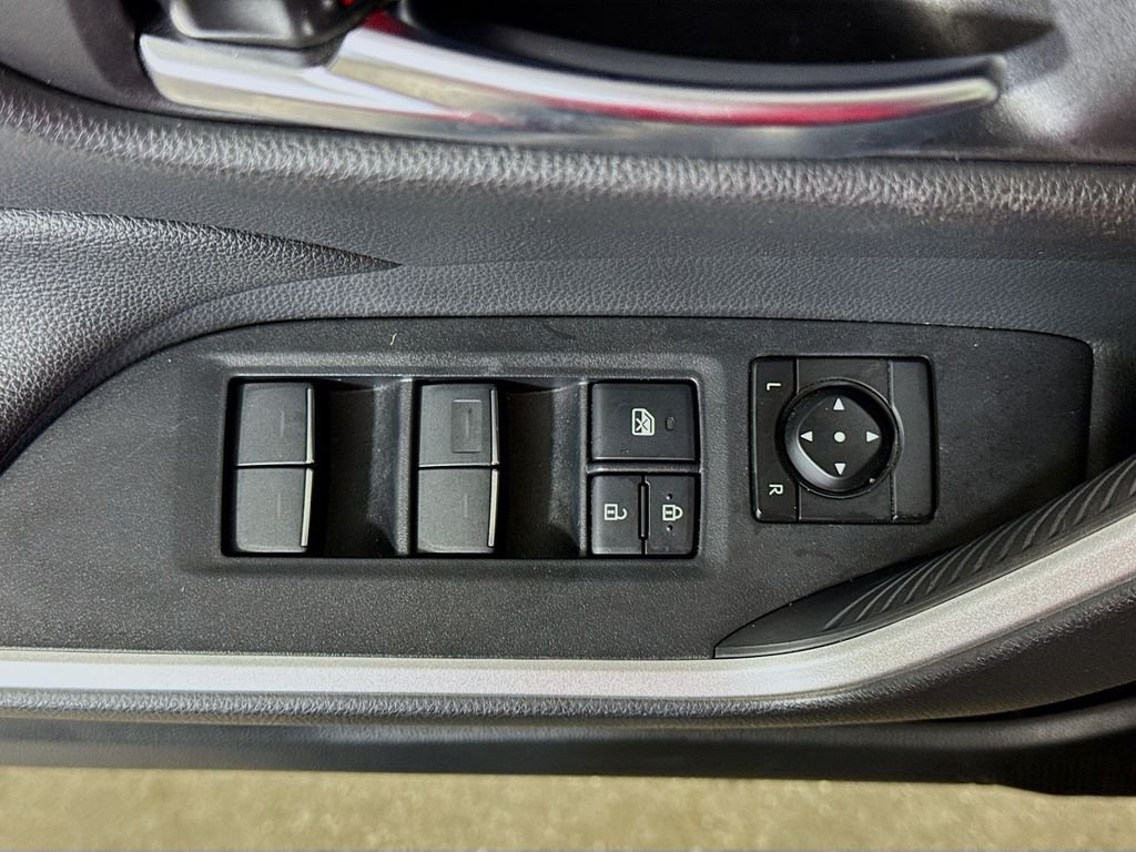 Used 2025 Silver Sky Metallic Toyota Hybrid XLE image 17