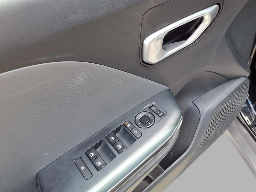 2025 Kia K4 LXS - Photo 20