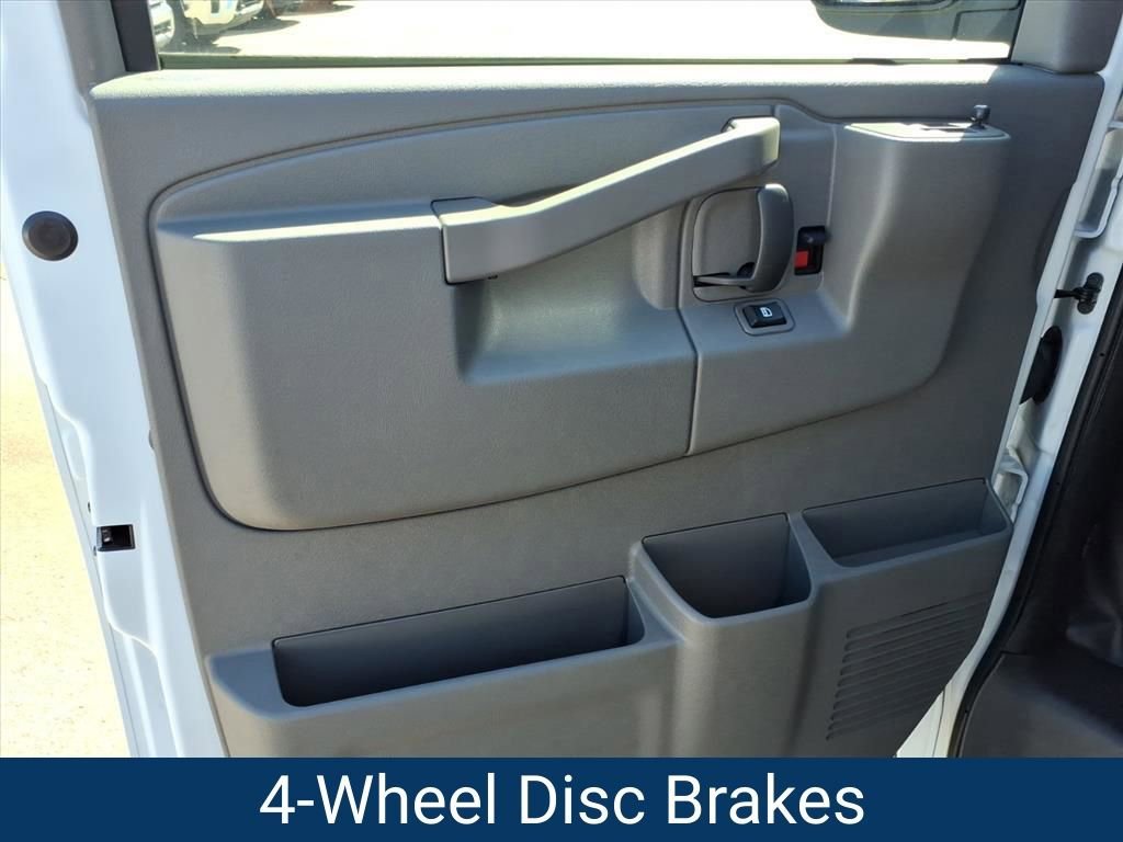 2025 Chevrolet Express Cargo Work Van - Photo 20