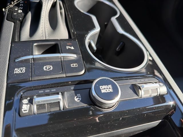 New 2026 Yacht Blue Kia EX image 22