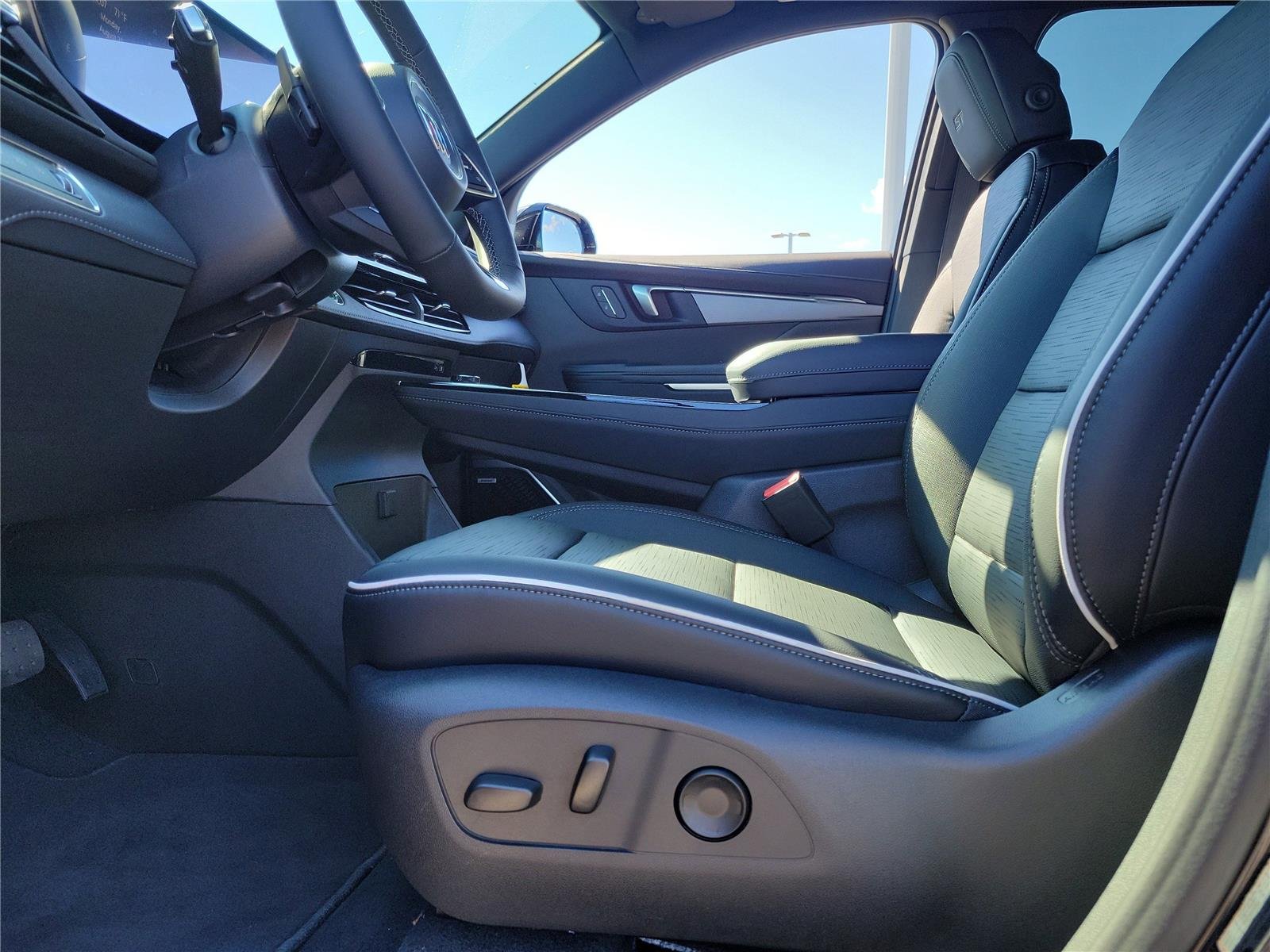 2026 Buick Enclave Sport Touring - Photo 17