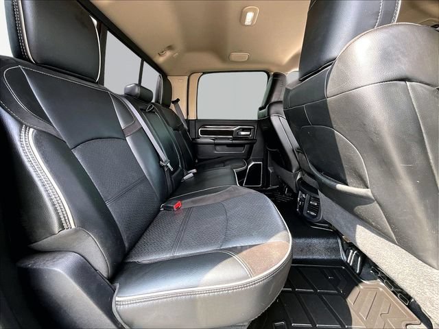 Used 2022 Diamond Black Cry Ram Laramie image 16