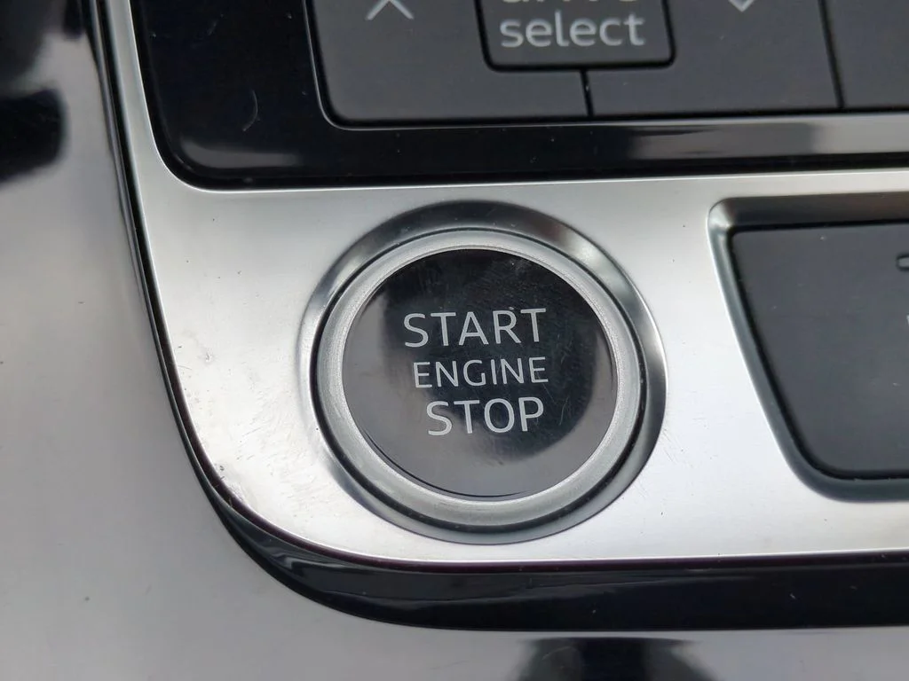 Used 2021 White Audi 55 Premium Plus image 29