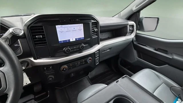 Used 2023 White Ford XL image 24