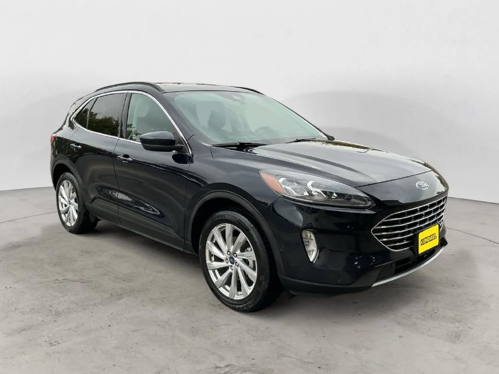 Used 2021 Blue Ford Titanium image 3