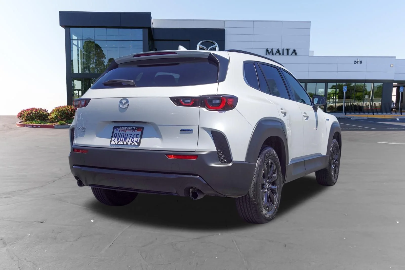 Certified Used 2025 Wind Chill Pearl Mazda Premium image 4