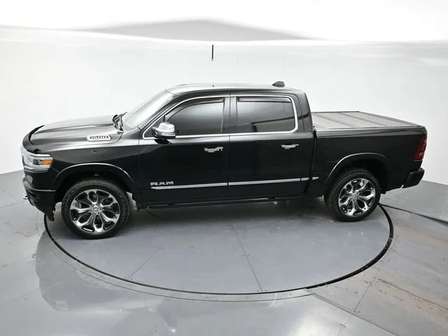 Used 2022 Diamond Black Cry Ram Limited image 33