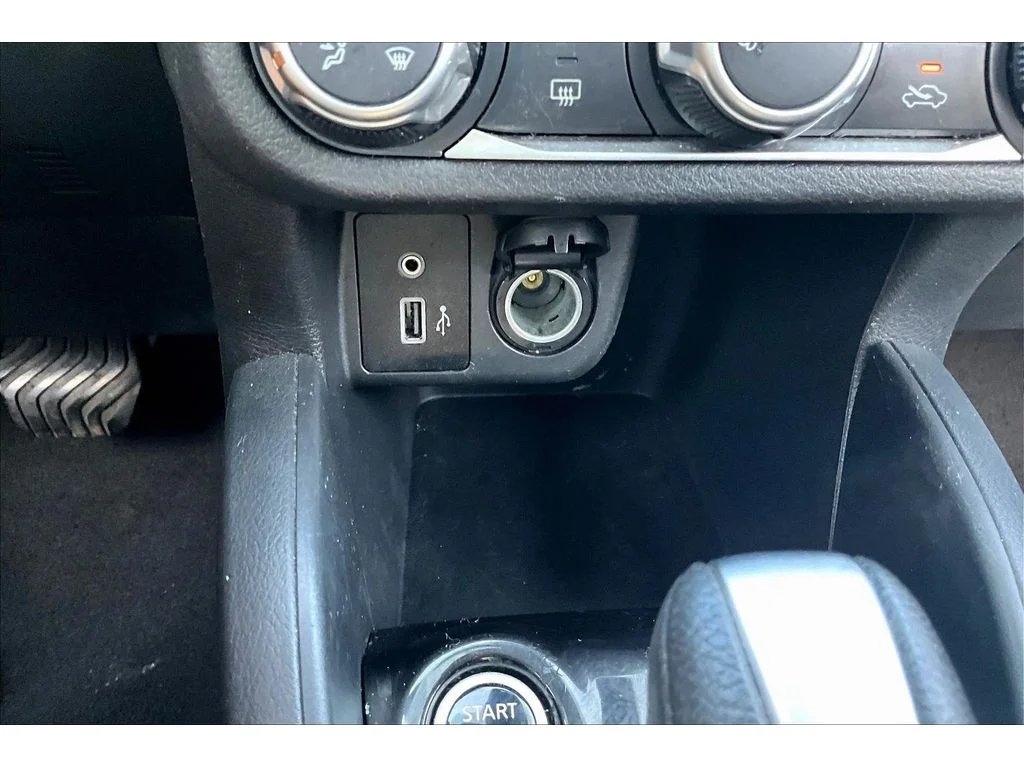 Used 2021 Blue Nissan SV image 22