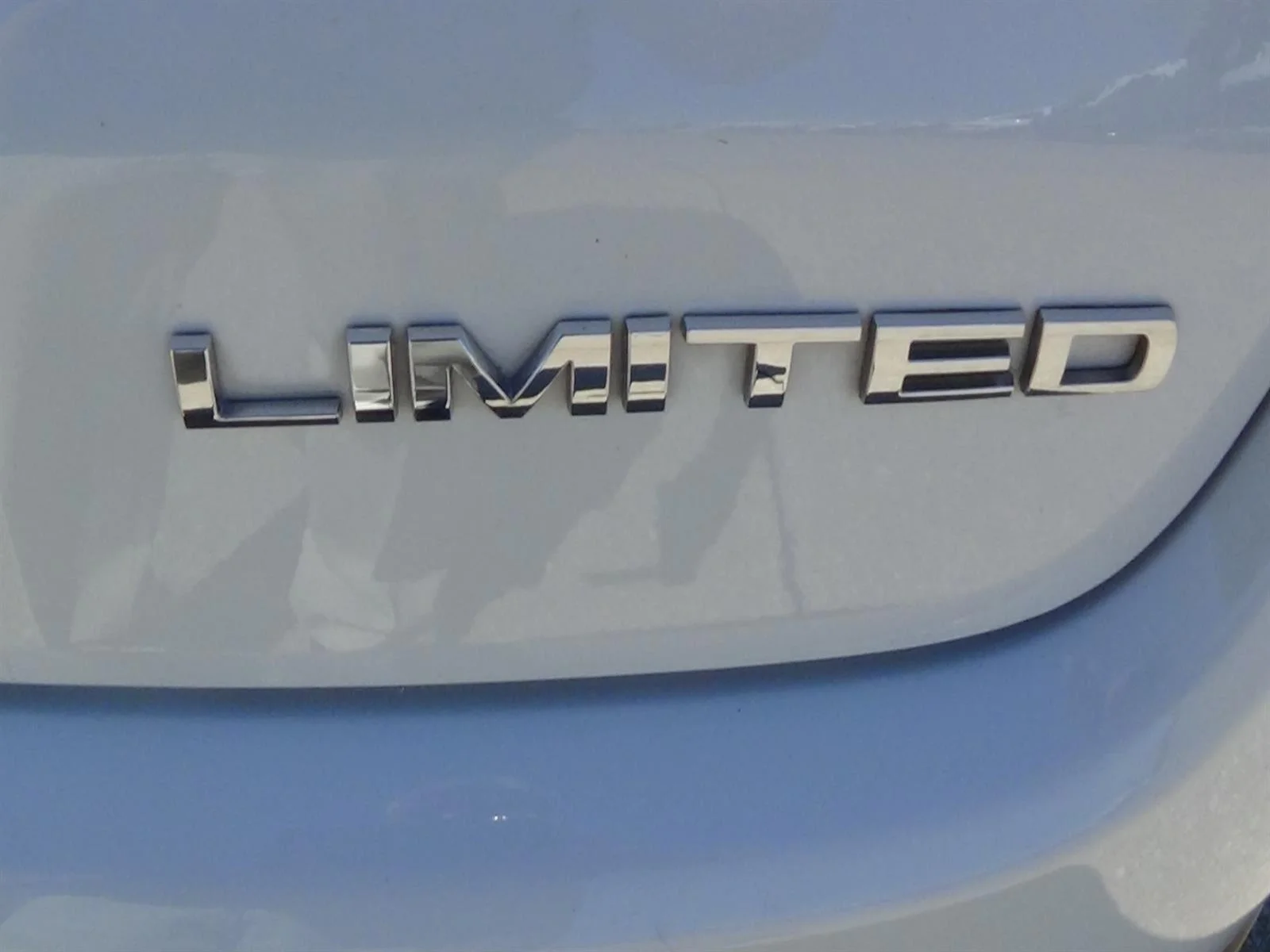 Certified Used 2025 Hydro Blue Pearl Coat (pbj) Jeep Limited image 11