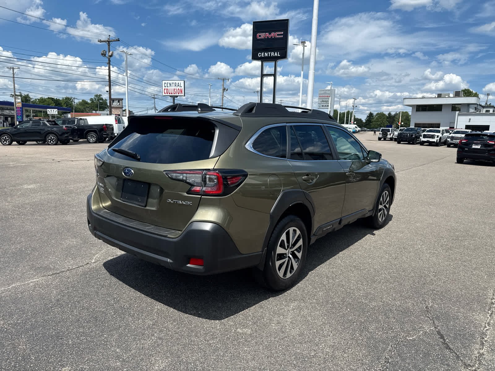 Used 2024 Green Subaru Premium image 5