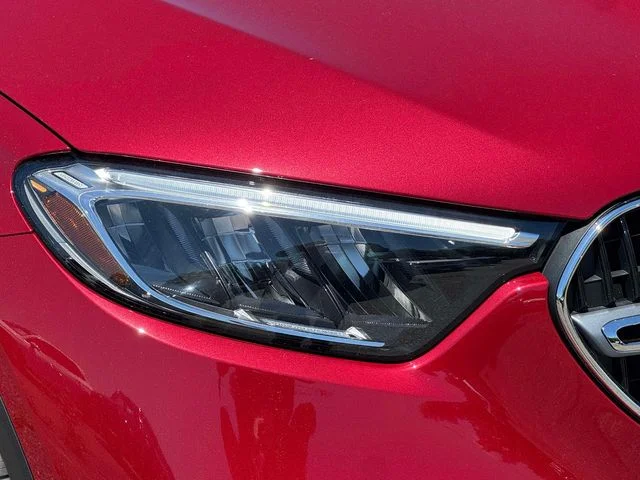 New 2026 Patagonia Red Metallic Mercedes-Benz GLC 300 image 9