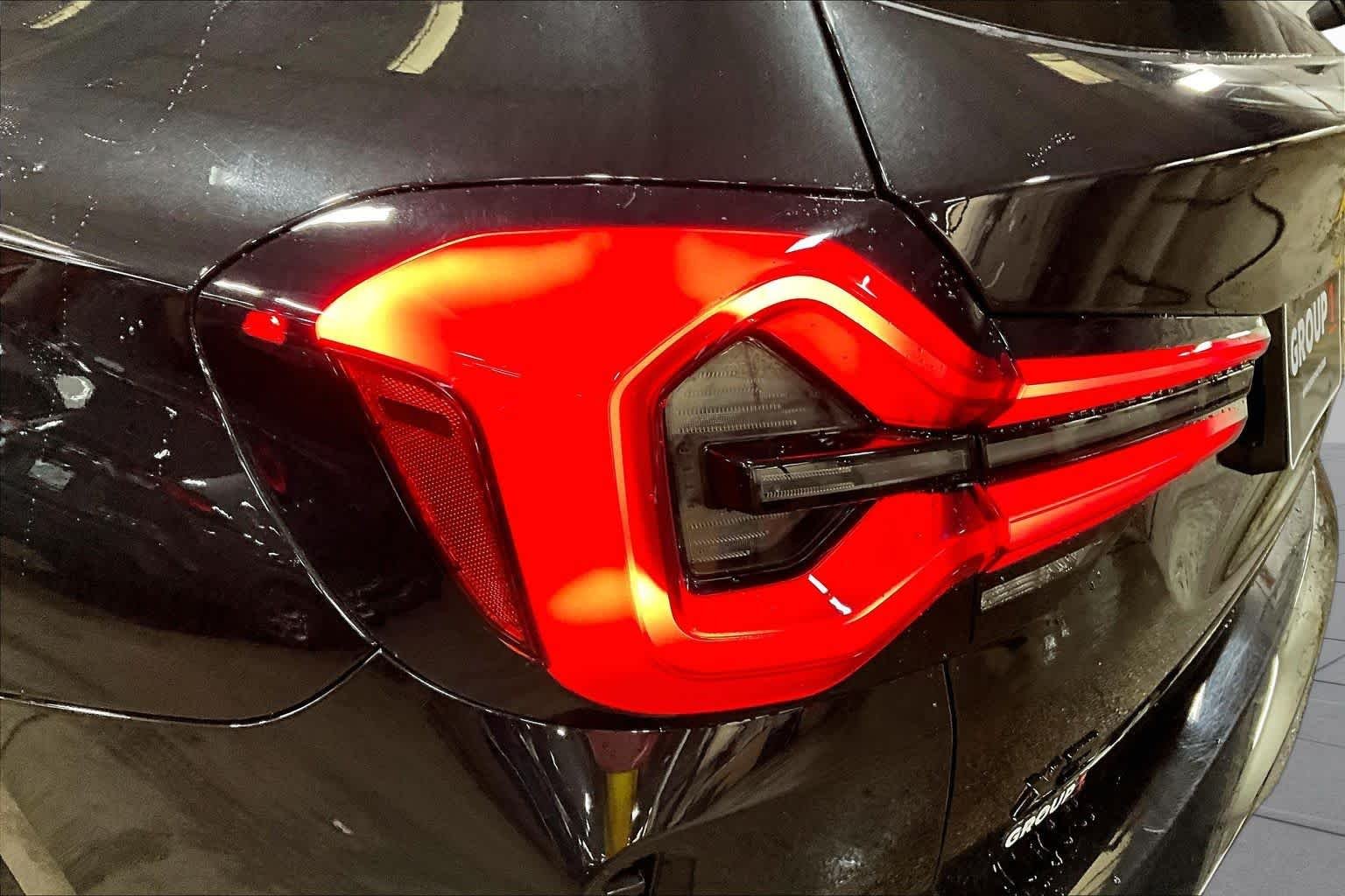 Used 2024 Black Sapphire Metallic BMW M40i image 27