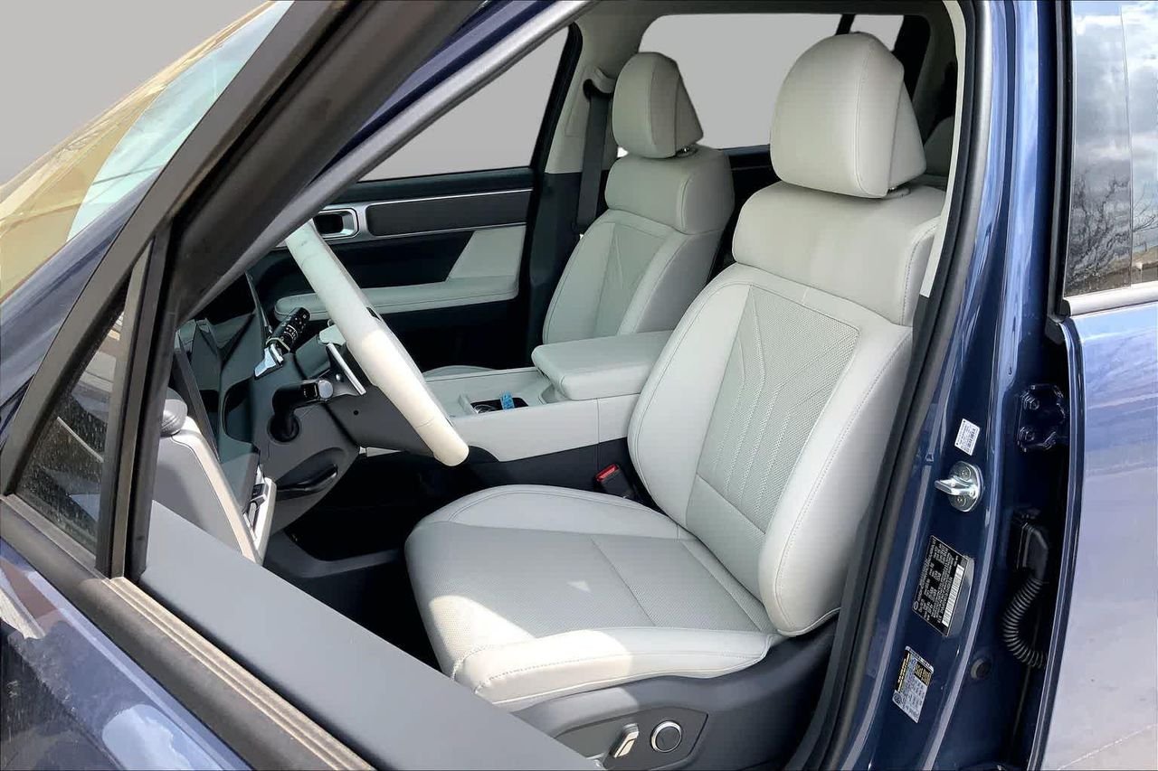 New 2026 Atlantis Blue Hyundai SEL image 7