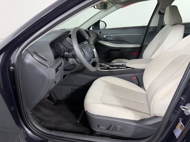 Used 2023 Carbon Blue Hyundai SEL image 10
